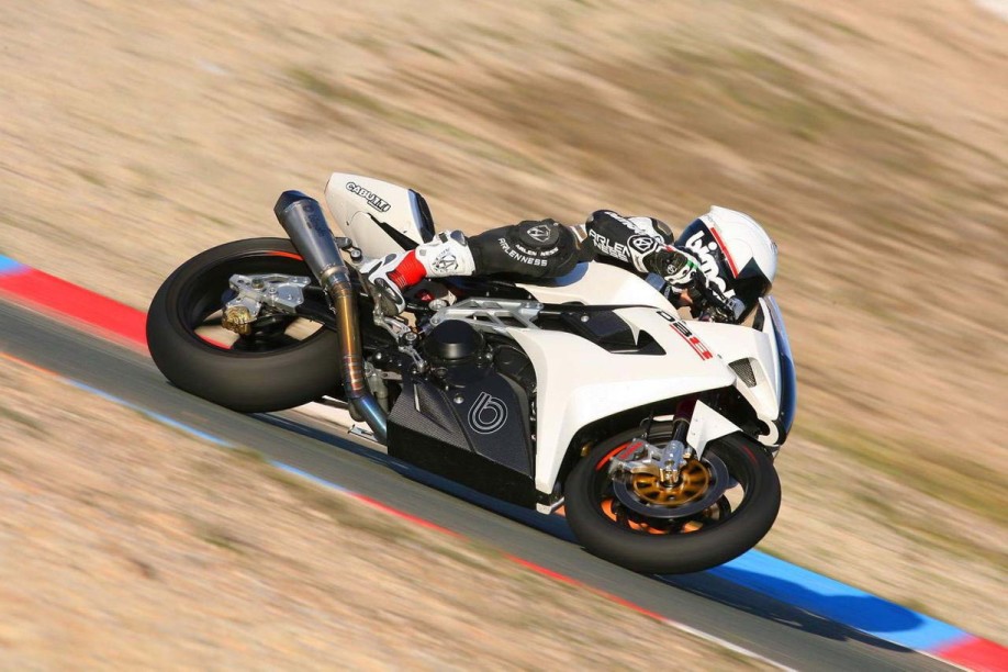 Bimota-HB4-DB8-Ruben-Xaus-test-01