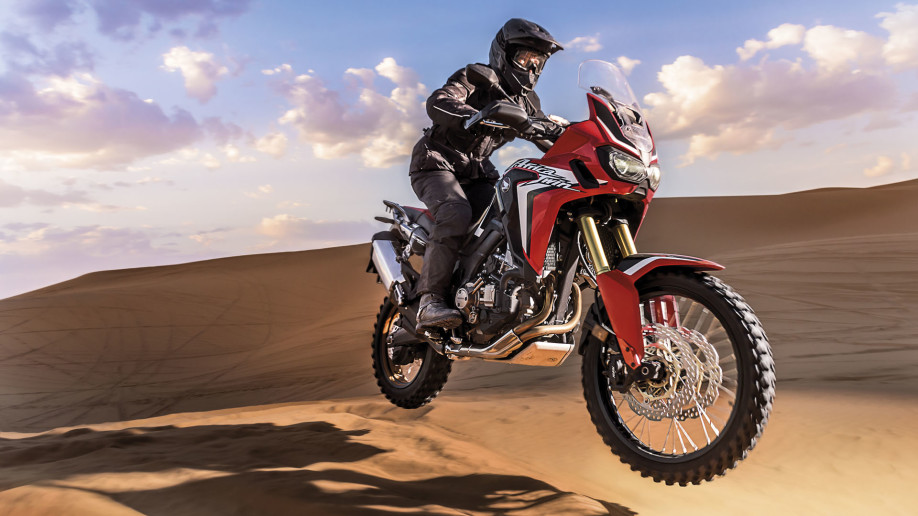 CRF1000L Africa Twin-Adventure-crfdakar-2015-109_16x9_HiRes_1