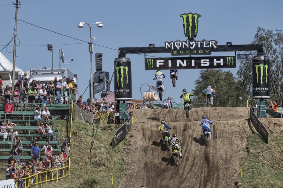 Monster_Kawasaki_MXGP_2015_R13_RX_1313