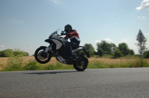 Ducati Multistrada 1200S 