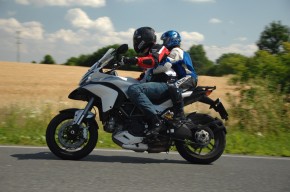 Ducati Multistrada 1200S 