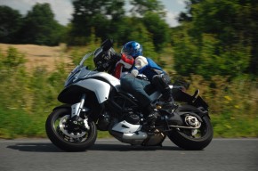 Ducati Multistrada 1200S 