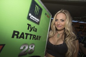 Monster_girls_MXGP_2015_R13_XR_3289