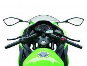 Kawasaki 300 Ninja 4