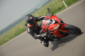 Triump Daytona 675