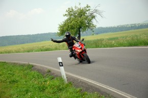 Triump Daytona 675